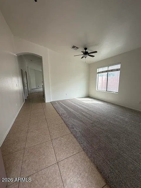 4 bed, 2.0 bath, 1921 sqft, $2,100 — Photo 2