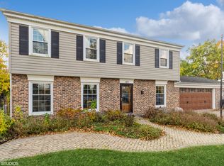 121 39th St, Downers Grove, IL 60515