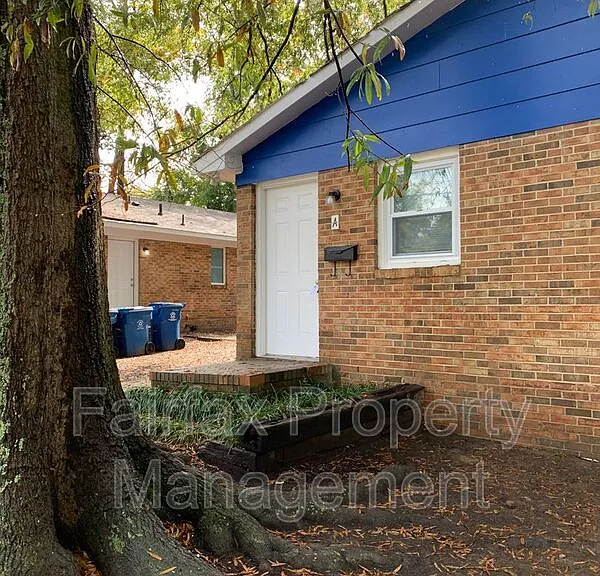 2418 Owen St #A — Photo 1