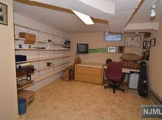 11-18 Fairhaven Pl #1X, Fair Lawn, NJ 07410