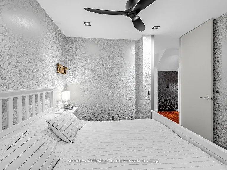 30 Regal Rd — Photo 13