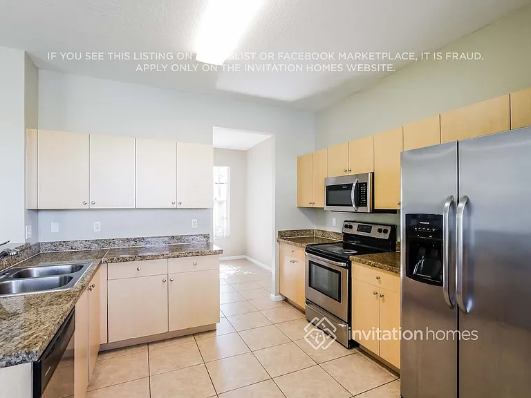4293 SW 128th Ave — Photo 7