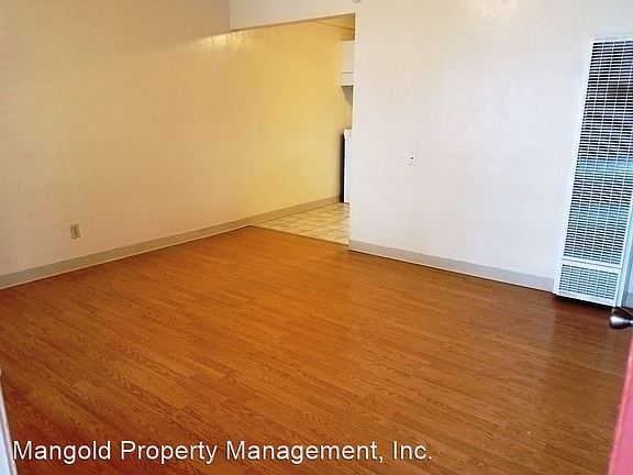 2nd image of 1221 La Salle Ave APT H