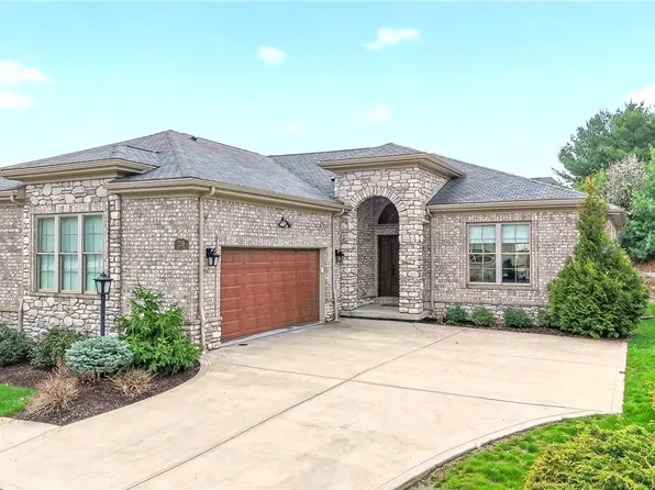 219 Lucca Ln, Pittsburgh, PA 15241