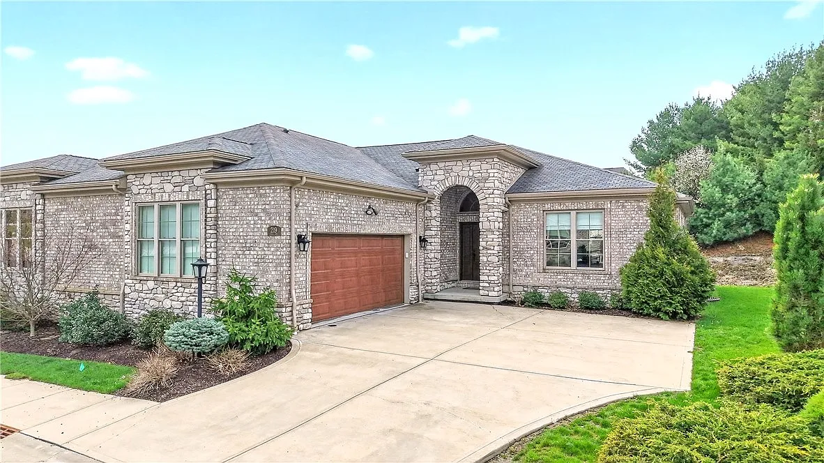219 Lucca Ln photo 1