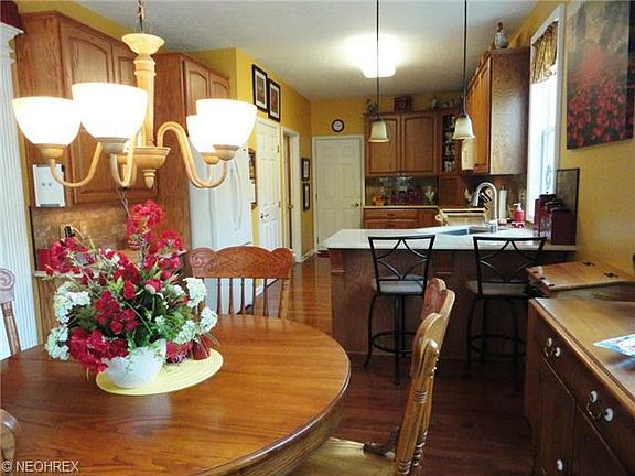 5th image of 32790 Titus Hill Ln