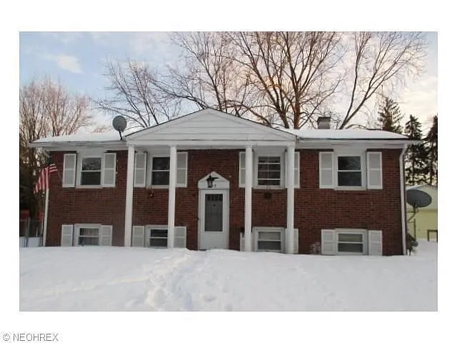 249 Mumford Dr photo 1