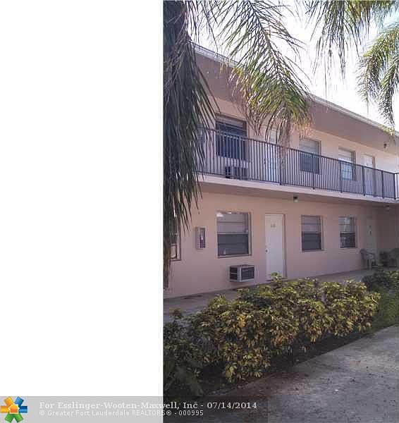 2nd image of 2829 Van Buren St APT 203