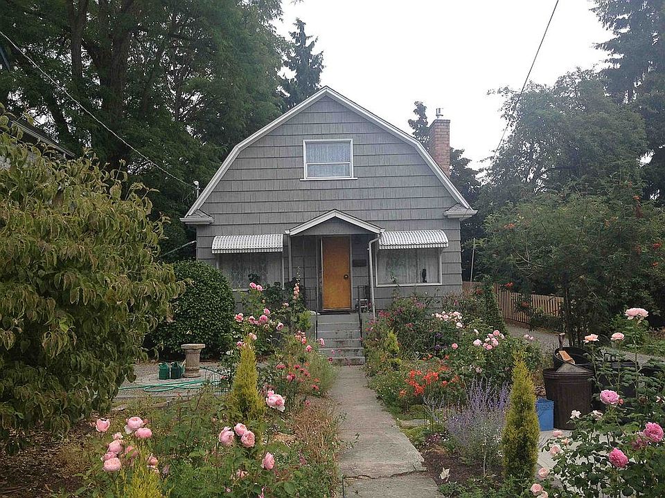 2nd image of 5548 27th Ave NE
