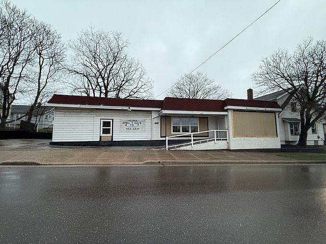 1st image of 1971 16th St SW #1