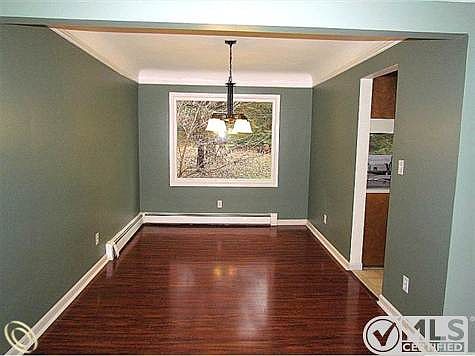 3rd image of 44328 Chedworth Dr