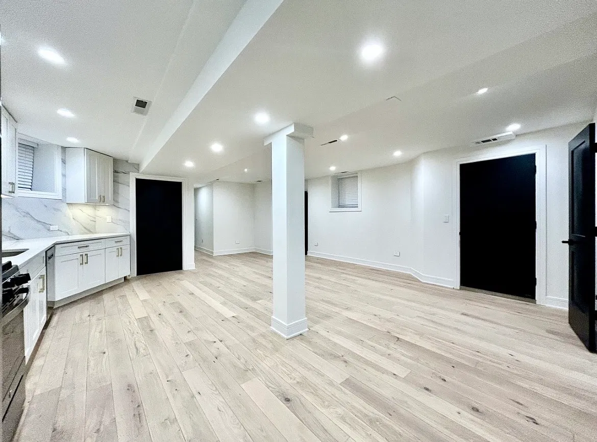 Building Photo - 3353 S Union Ave #B