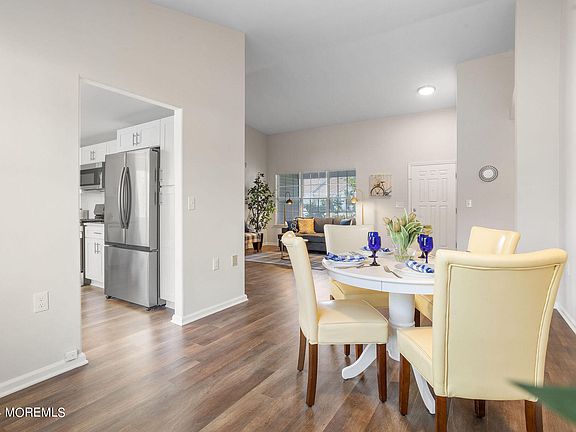 5th image of 1193A Thornbury Lane