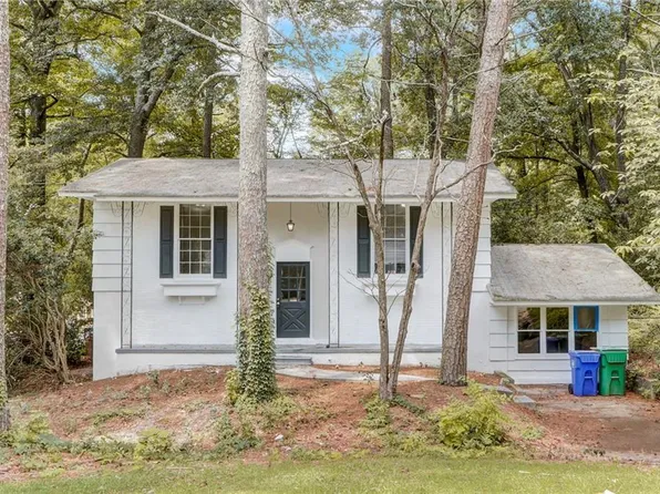 4102 English Oak Dr, Atlanta, GA 30340