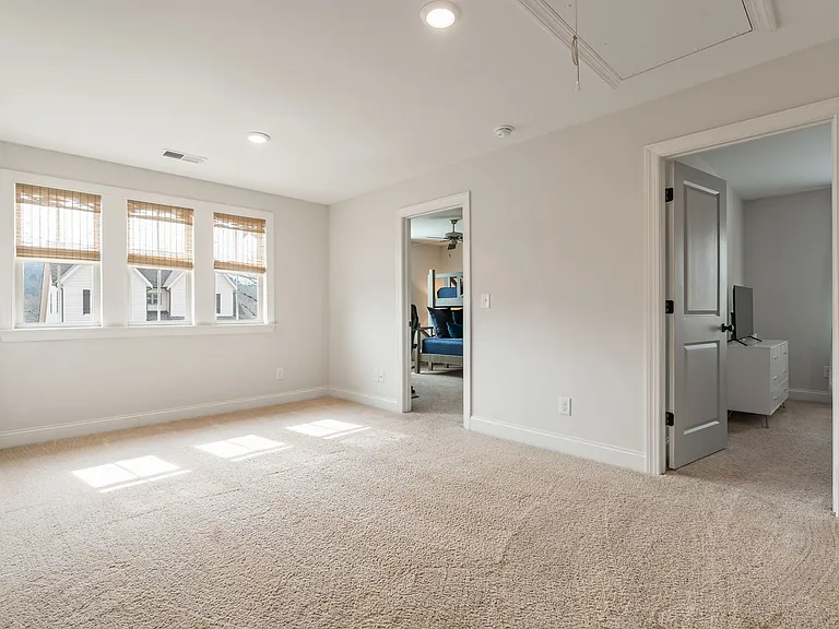 10 Macdonald Cv — Photo 22