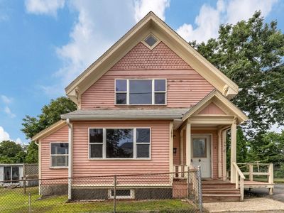 18 Harold Ave, Gloucester, MA, 01930