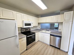 94-828 Lumiauau St APT Q202, Waipahu, HI 96797