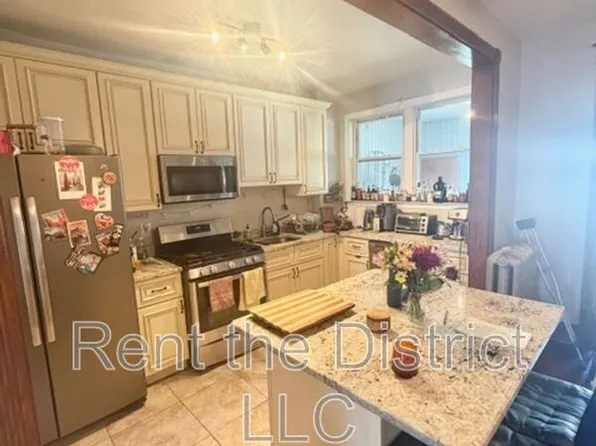 318 T St NE, Washington, DC 20002