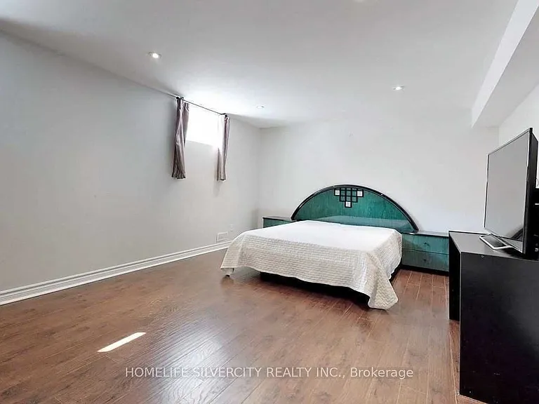 256 Weighton Dr — Photo 19