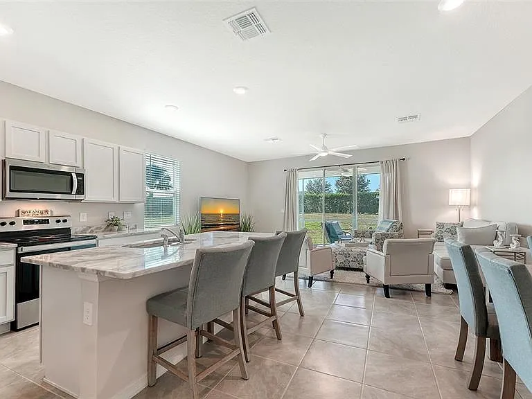 17624 Crescent Moon Loop — Photo 9