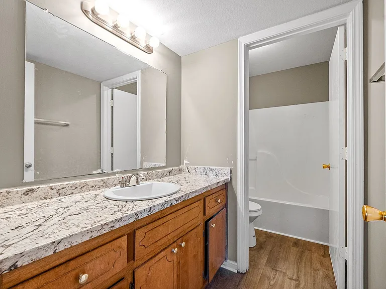 2 Bedroom Apartment For Rent Near Post! — Photo 15