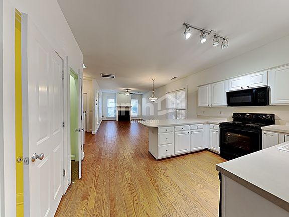 4th image of 10720 Cokesbury Ln