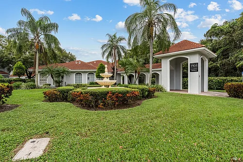 Cypress Shores Photo 1