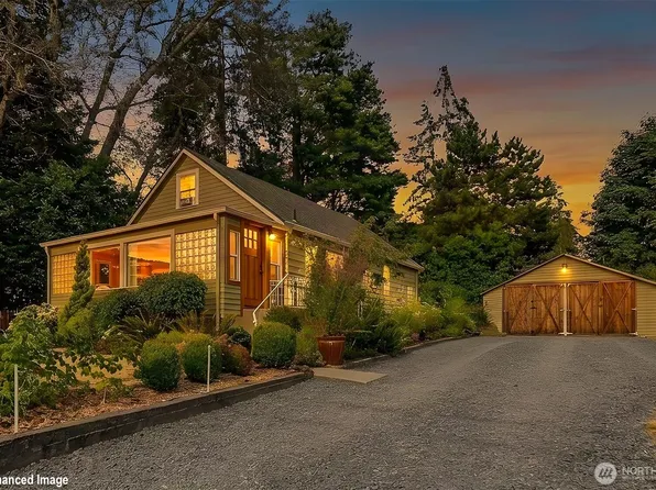 19127 80th Avenue W, Edmonds, WA 98026