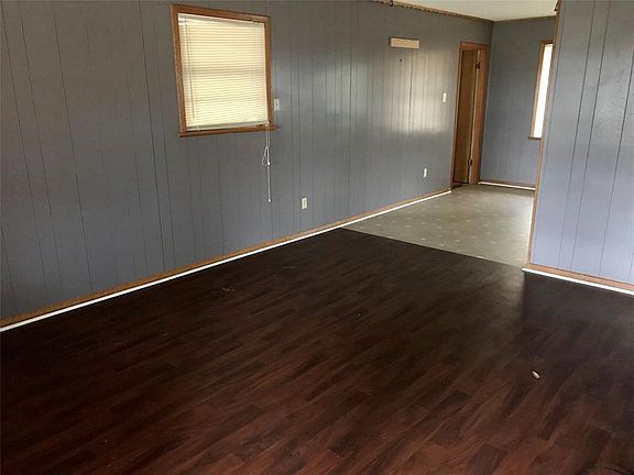 2nd image of 617 Cranford St