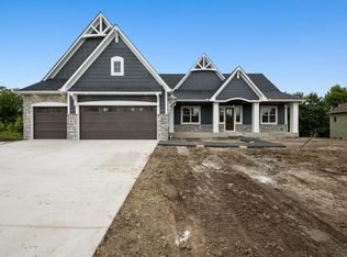 3437 Wilds Rdg NW, Prior Lake, MN 55372