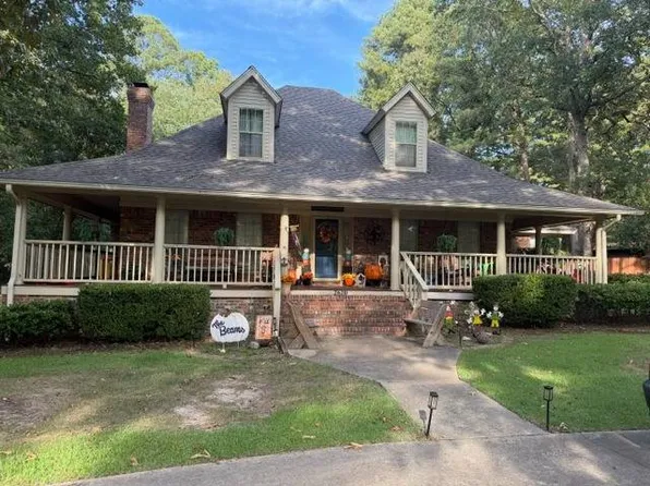 2610 Briarwood St, Magnolia, AR 71753