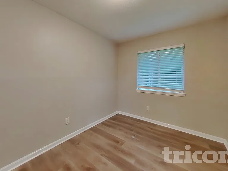 12211 Haroldson Forest Dr — Photo 17