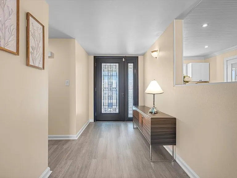 28461 Portsmouth Dr — Photo 4