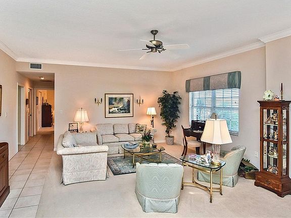3rd image of 3730 Cadbury Cir APT 315