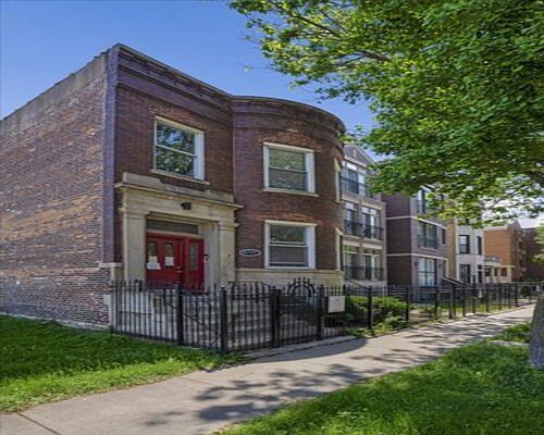 1st image of 4721 S Saint Lawrence Ave APT 1
