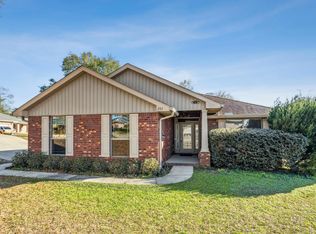 201 Silverton Loop #1, Crestview, FL 32536