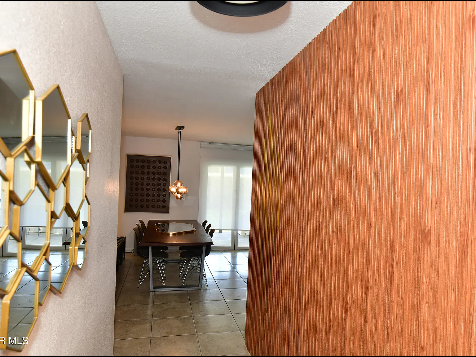 4 bed, 3.0 bath, 2351 sqft, $3,500 — Photo 4