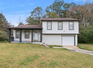 5685-5685 La Fleur Trl, Lithonia, GA 30038