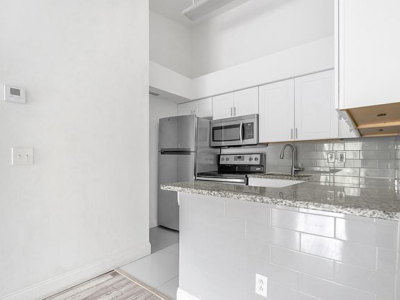 2nd image of 2210 Yankee Pl Unit 331