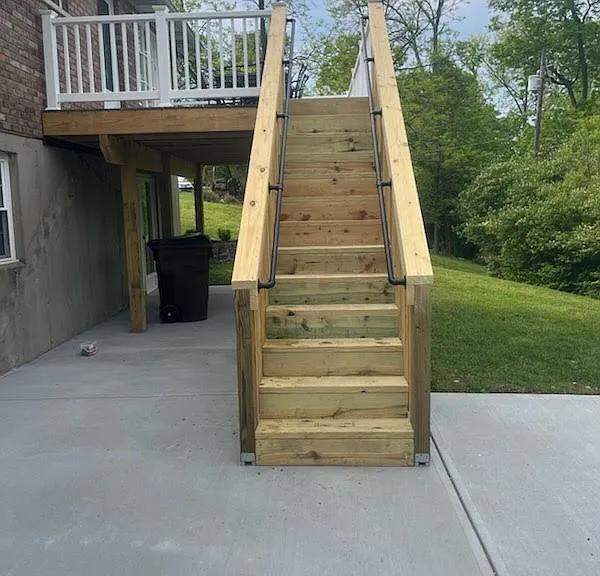 2 Michael Dr — Photo 2