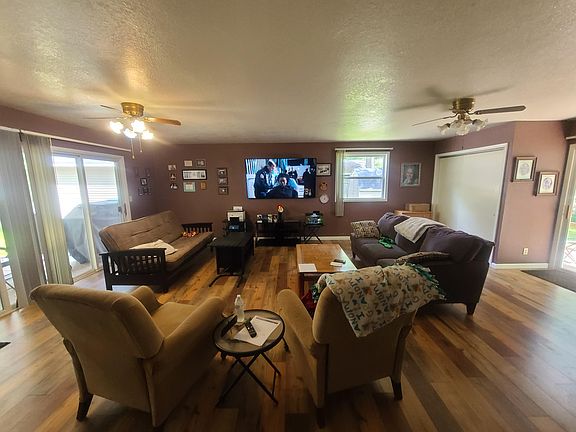 2nd image of 3859 E Cedar Lake Dr