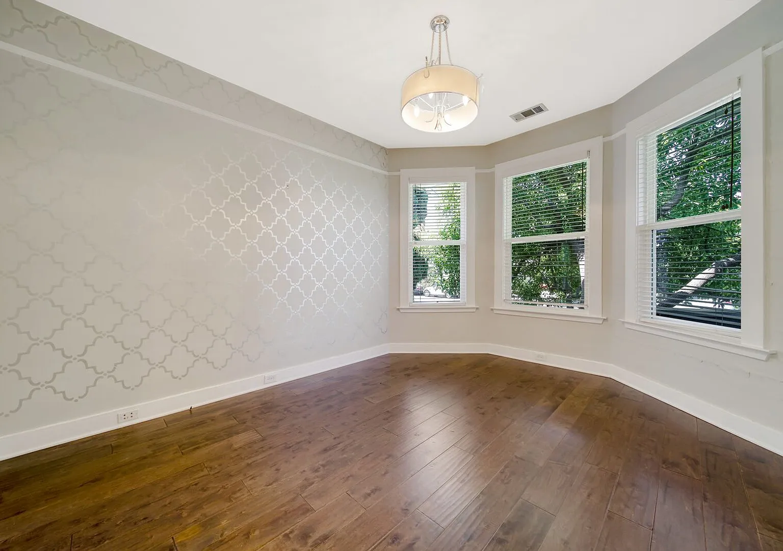 Prime Location Single Family House in Redwood City — Photo 3