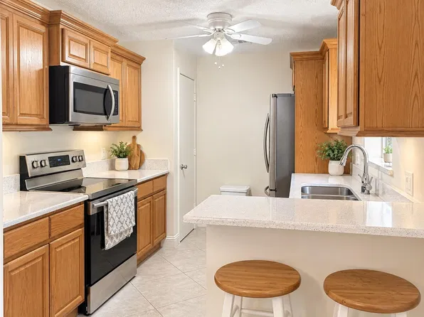 8 Lake Vista Trail #201, Port St Lucie, FL 34952