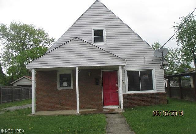 1st image of 161 Erie St