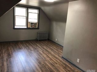 11816 223rd St, Cambria Heights, NY 11411