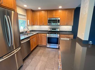 3701 Gunston Rd, Alexandria, VA 22302