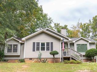 1154 Birchwood Dr, Clover, SC 29710