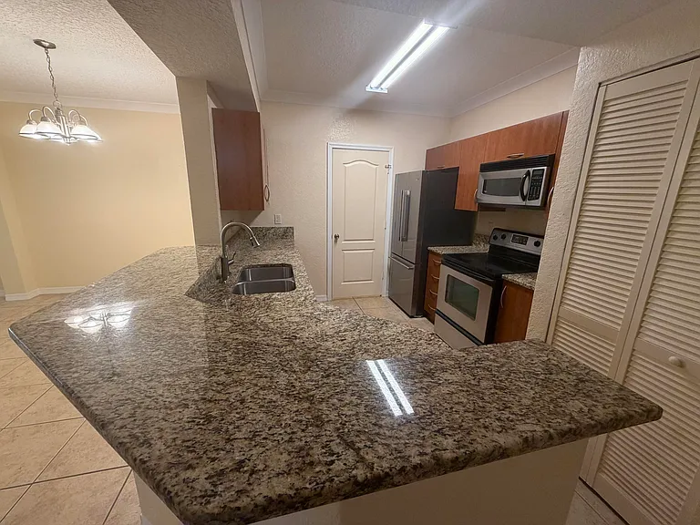 150 SW Peacock Blvd #26-102 — Photo 6