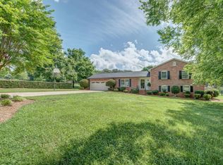3600 Golfview Dr, Gastonia, NC 28056
