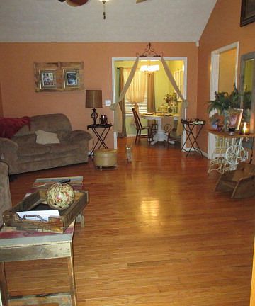 4th image of 285 Lee Road 220